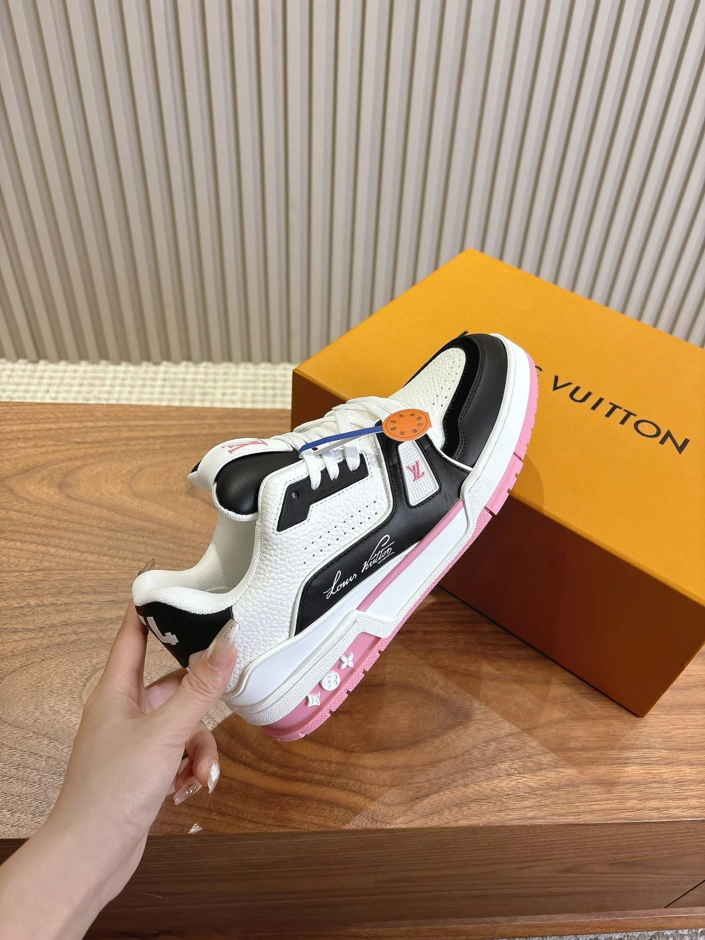 FashionForward Louis Vuitton Trainer Sneaker 31426