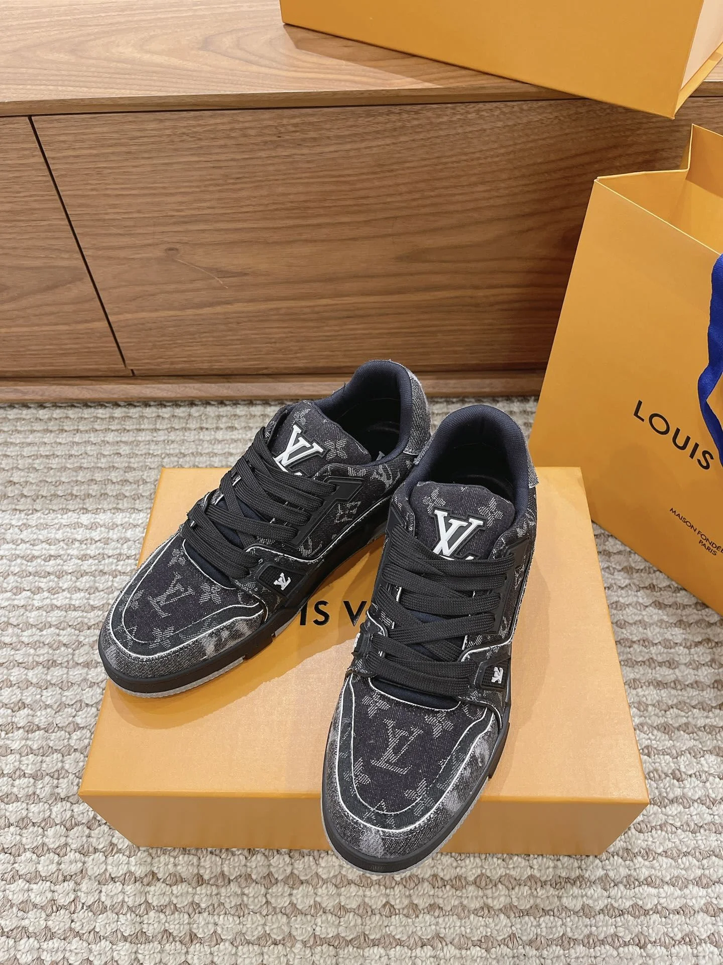 Louis Vuitton Trainer Sneaker RelaxedFit 31416