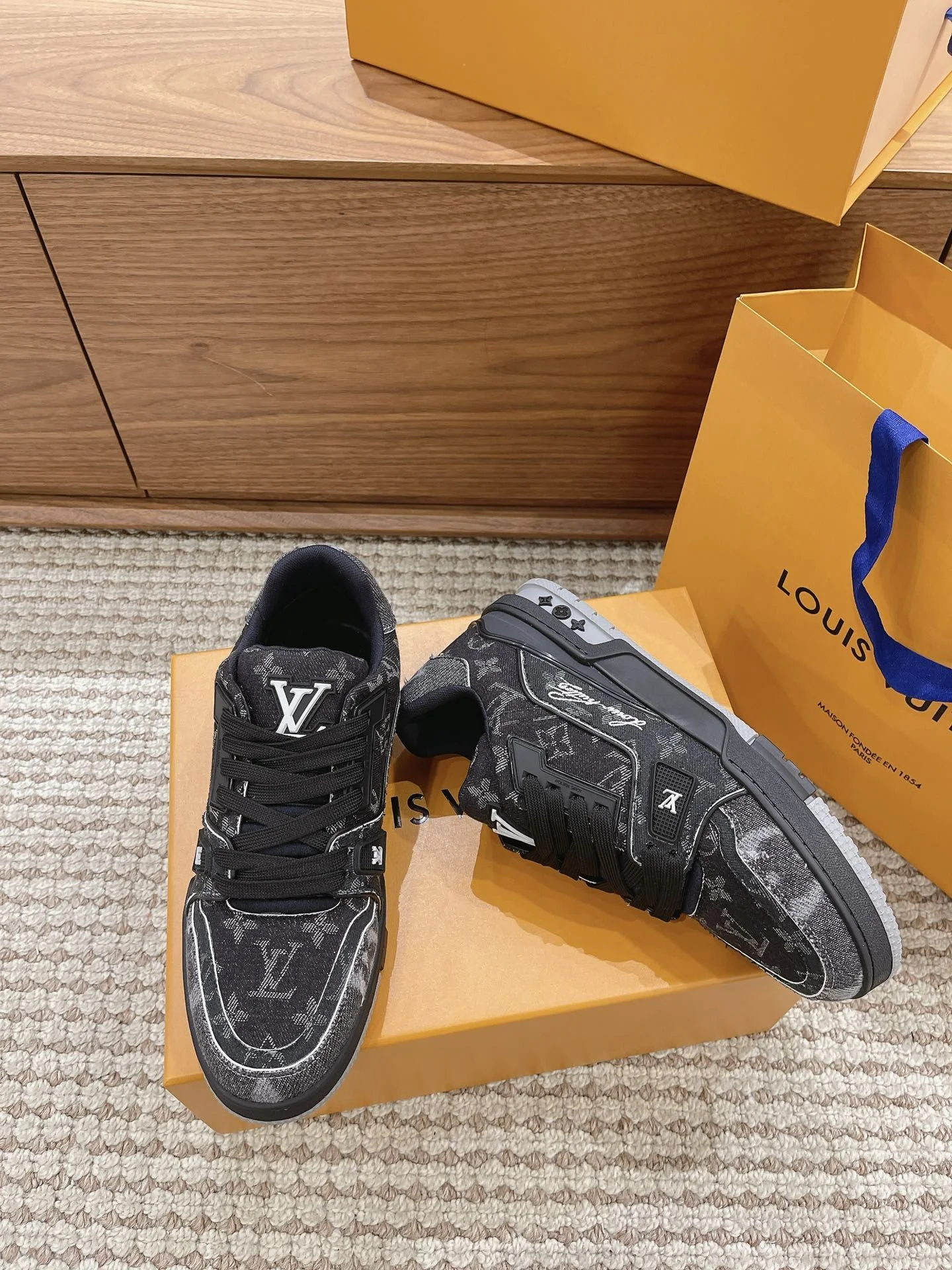 Louis Vuitton Trainer Sneaker RelaxedFit 31416