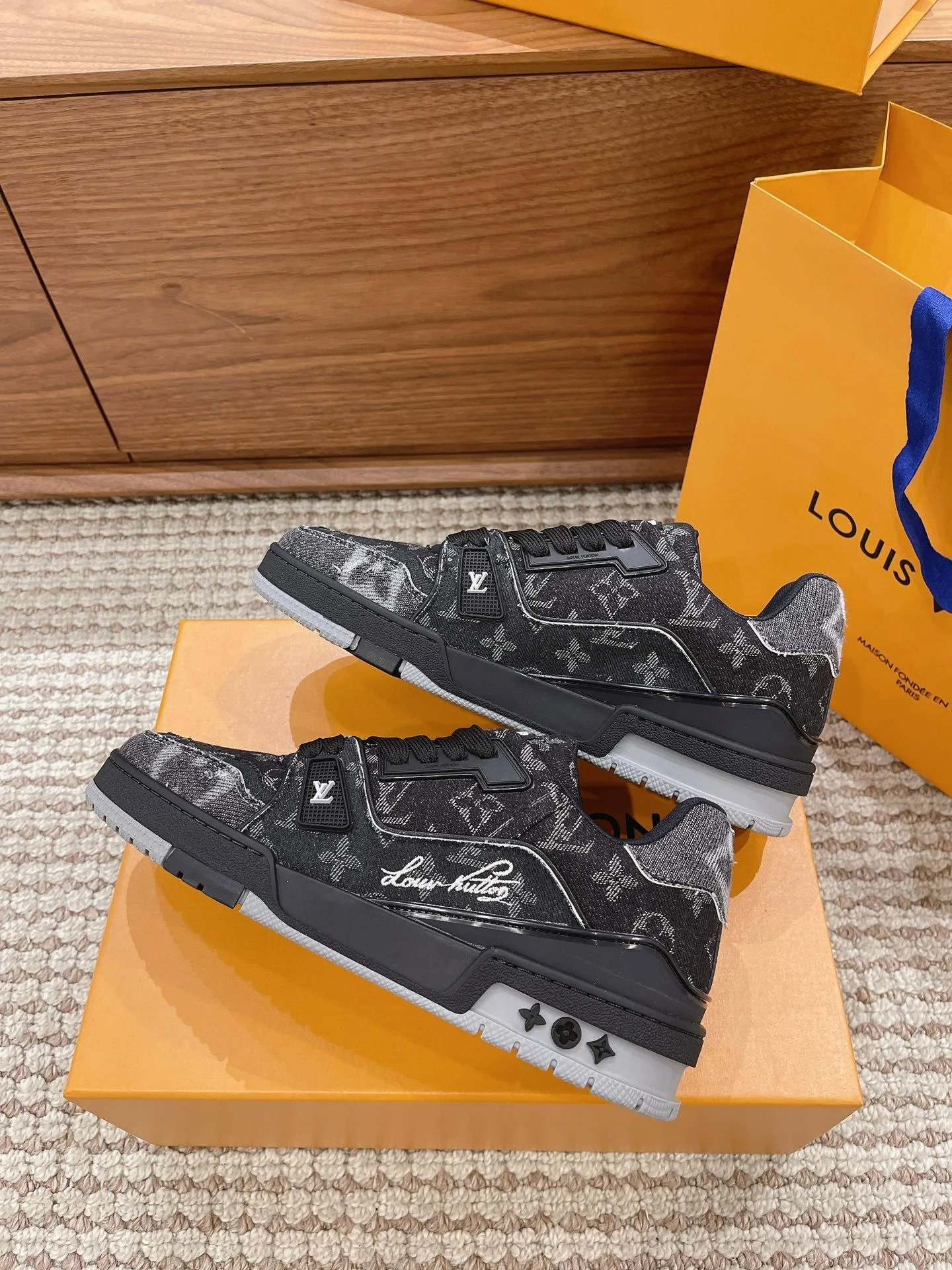 Louis Vuitton Trainer Sneaker RelaxedFit 31416