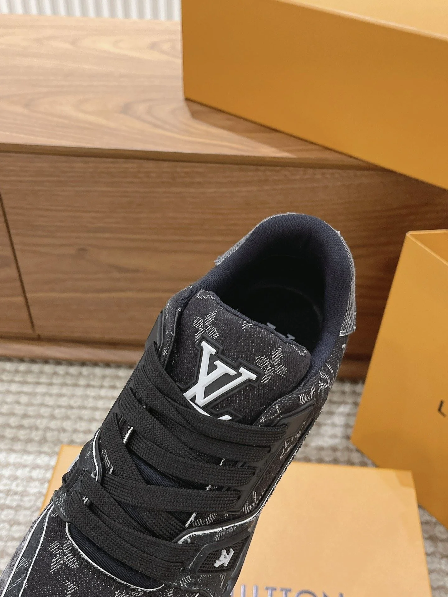 Louis Vuitton Trainer Sneaker RelaxedFit 31416