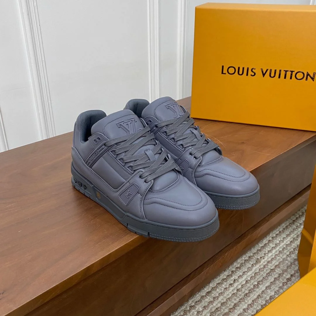 Louis Vuitton Trainer Sneaker MoistureWicking 31418