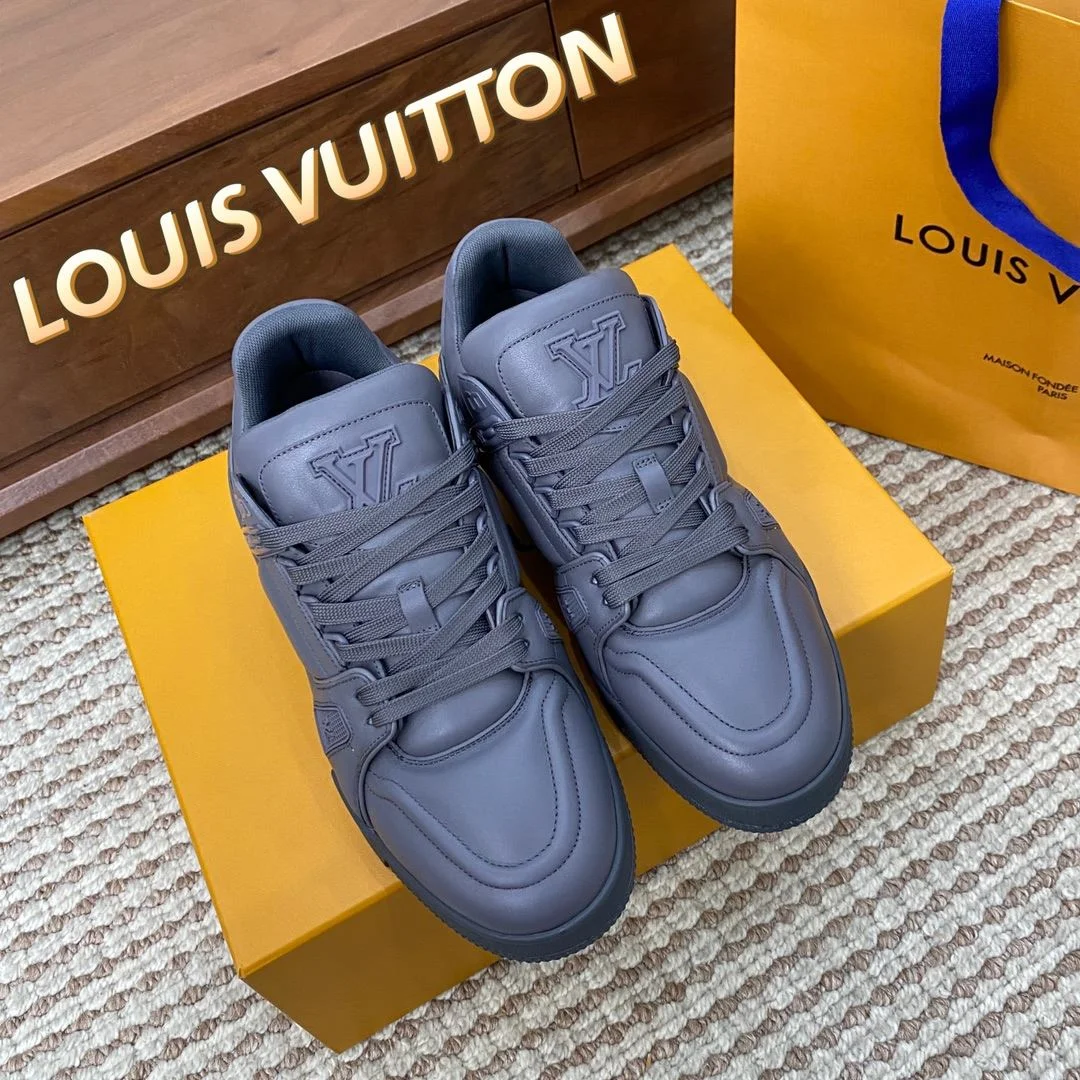 Louis Vuitton Trainer Sneaker MoistureWicking 31418