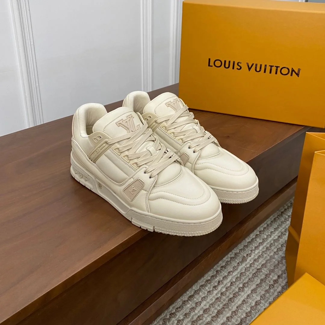 DailyWear Louis Vuitton Trainer Sneaker 31407