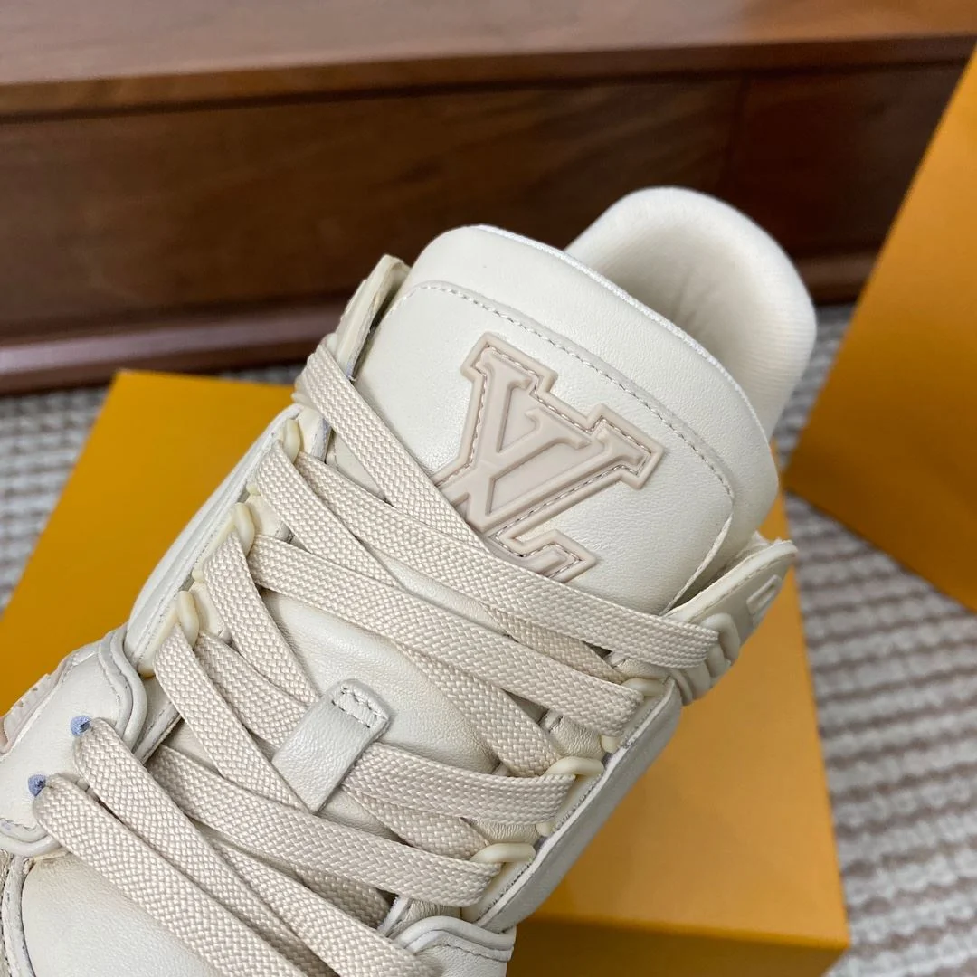 DailyWear Louis Vuitton Trainer Sneaker 31407