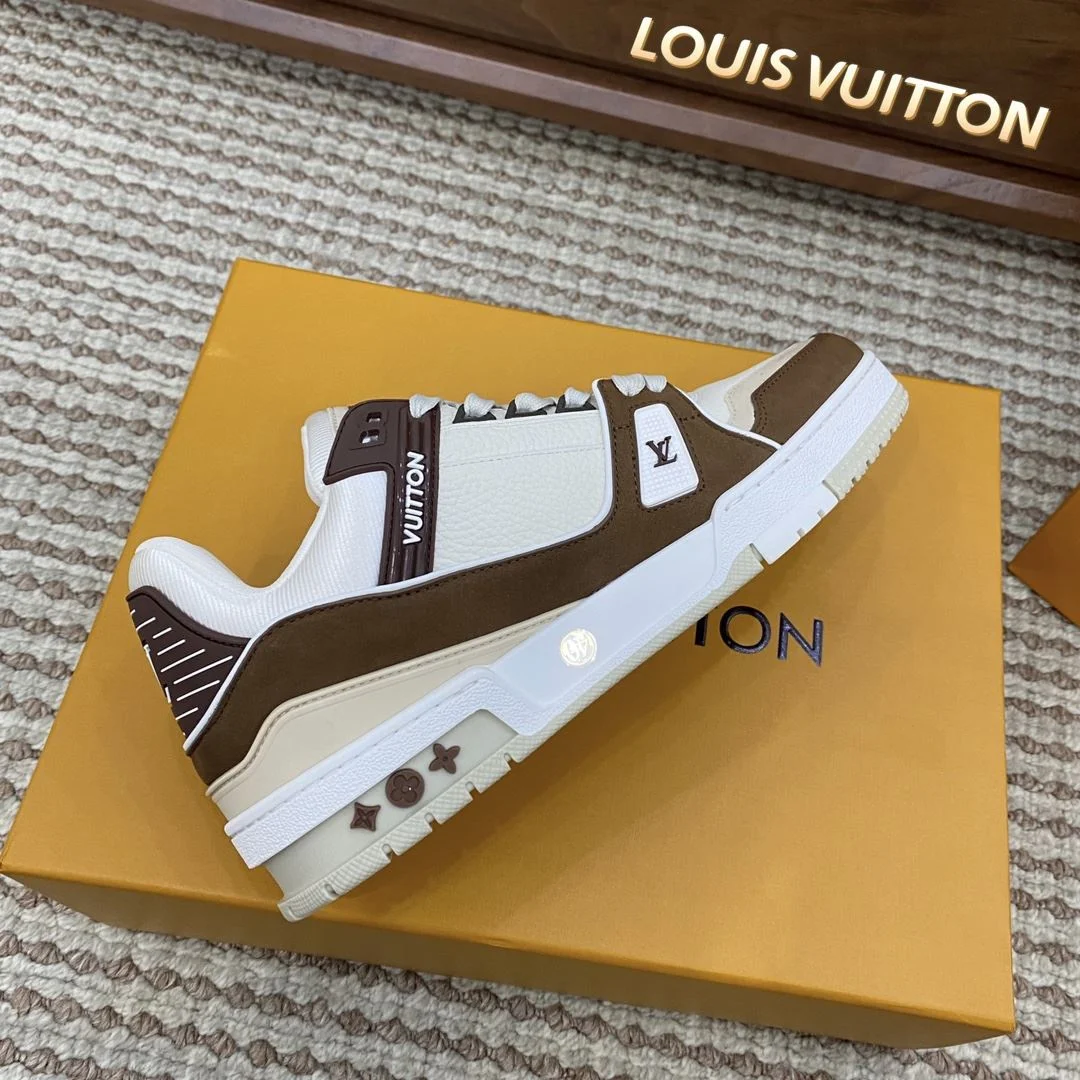 Louis Vuitton Trainer Sneaker EasyCare 31401