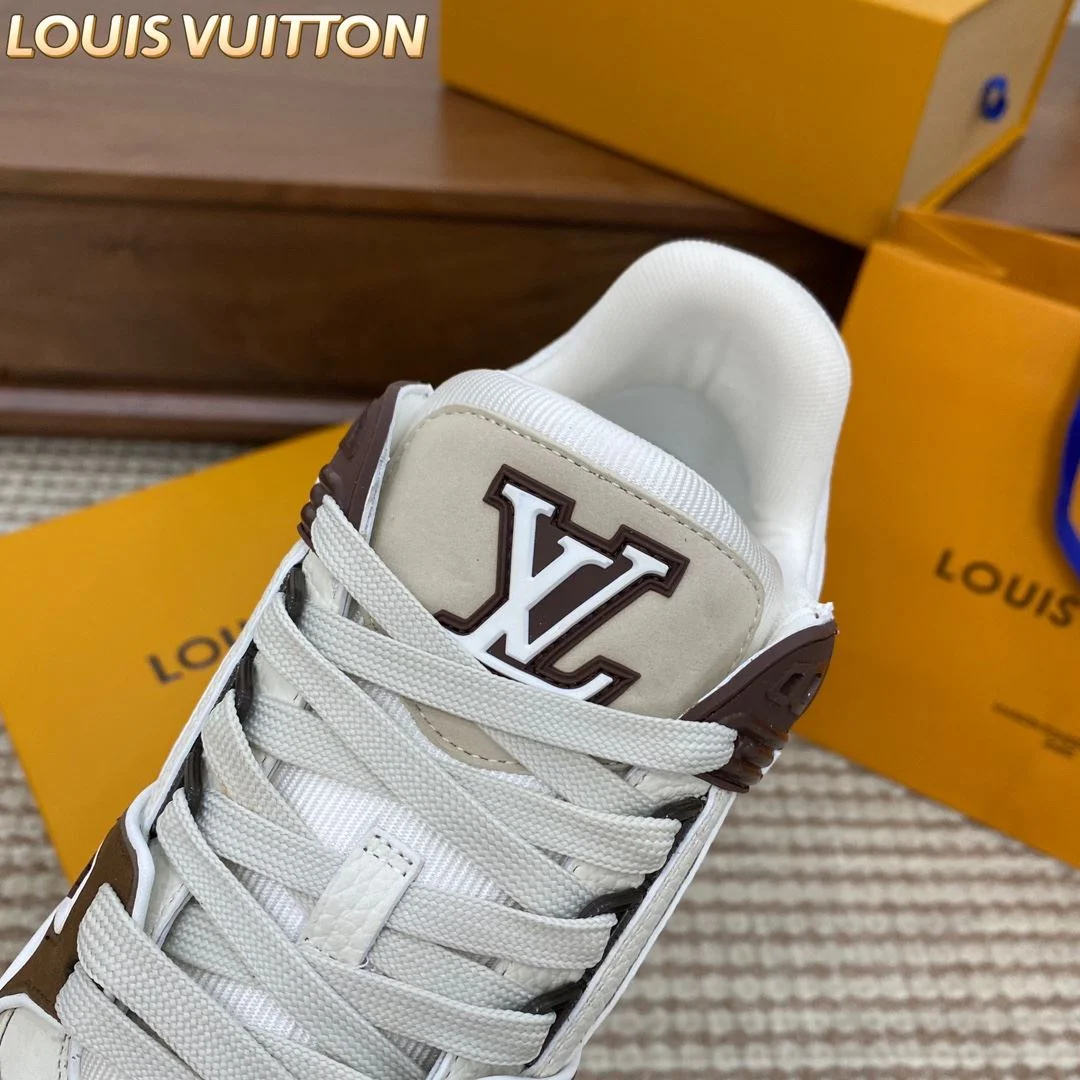 Louis Vuitton Trainer Sneaker EasyCare 31401