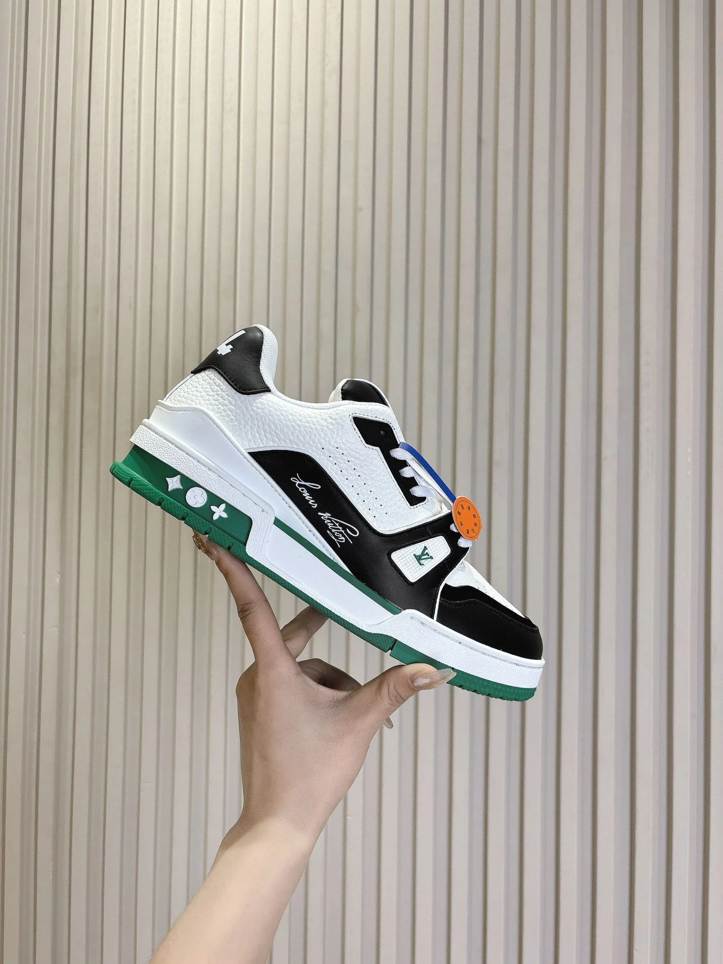 Louis Vuitton Trainer Sneaker OnTrend 31400