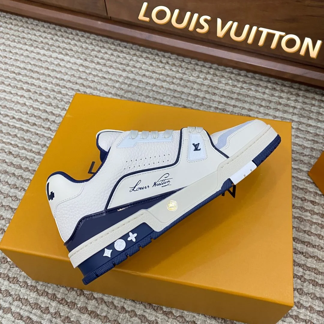 Louis Vuitton Trainer Sneaker Unique 31397
