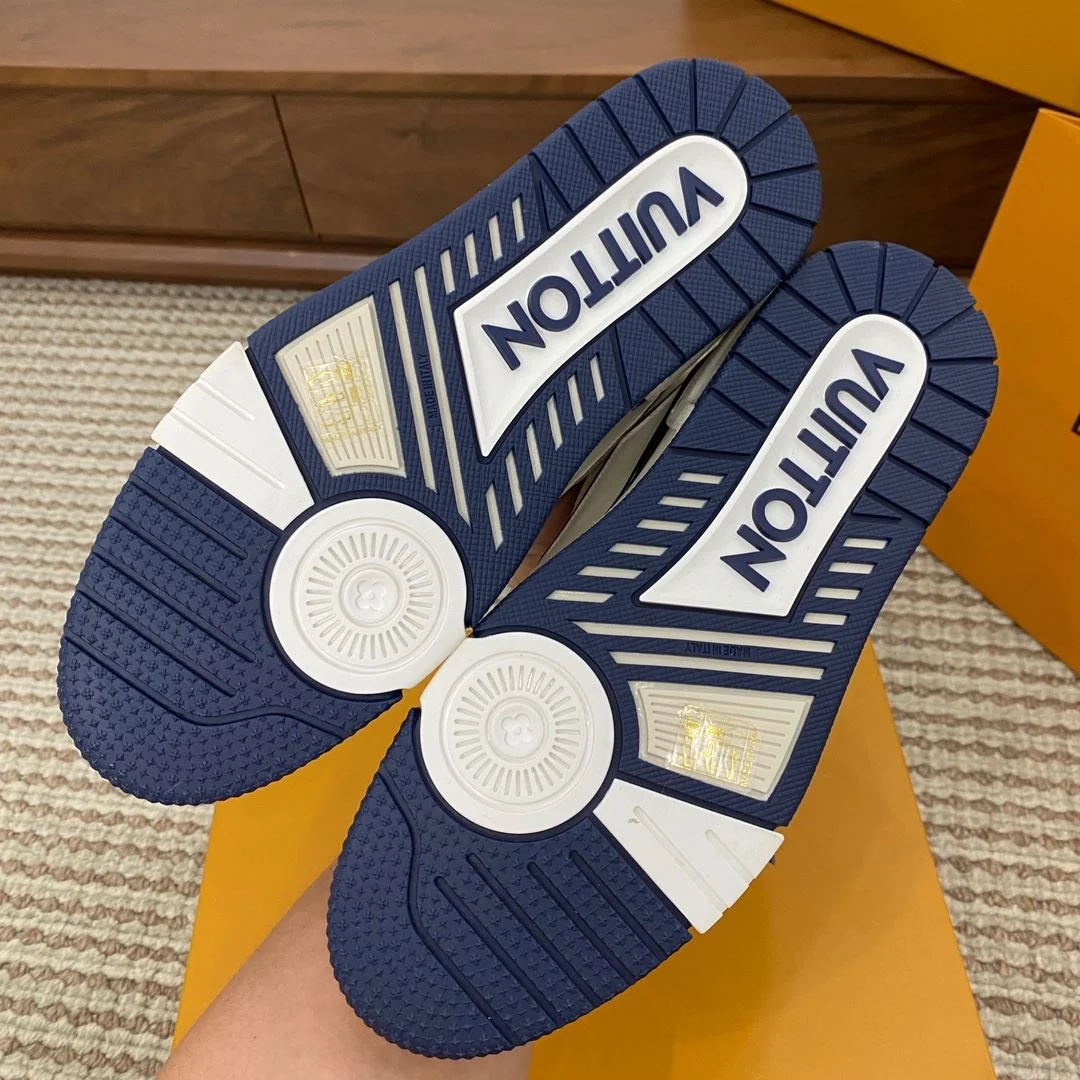Louis Vuitton Trainer Sneaker Unique 31397