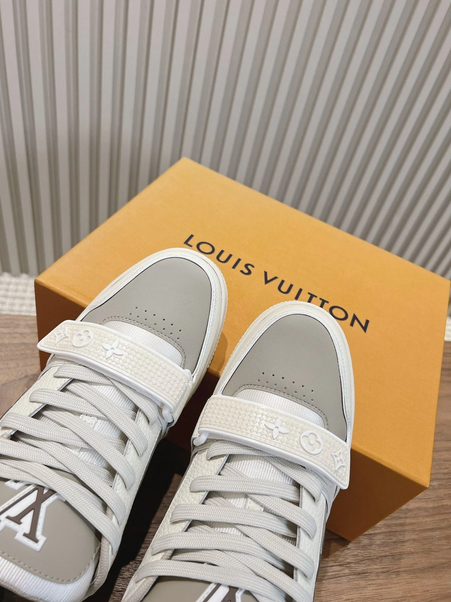 QuickDry Louis Vuitton Trainer Sneaker 31398
