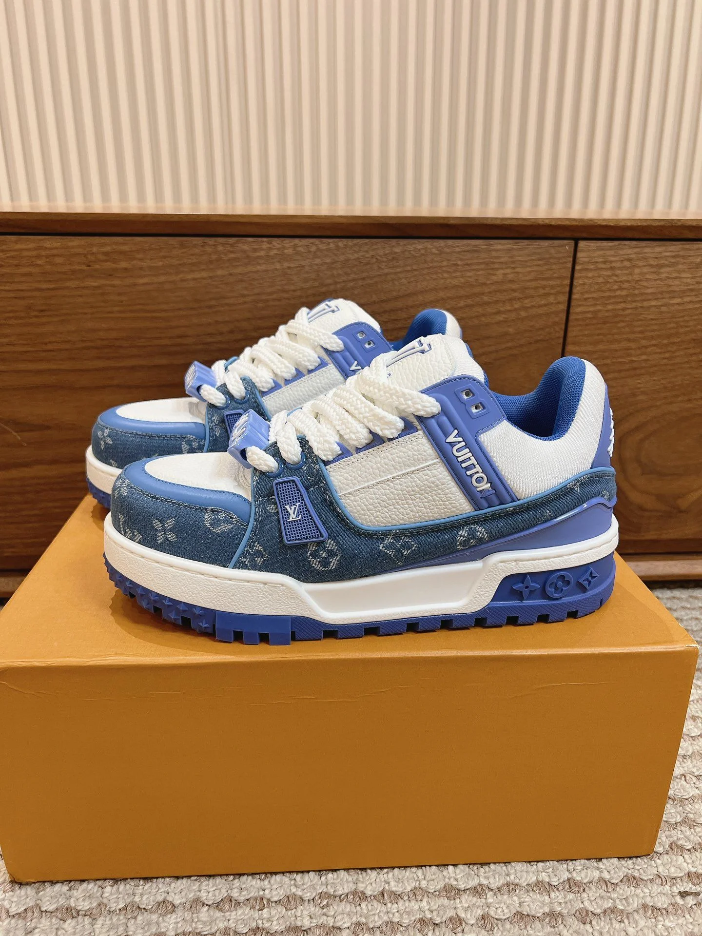 Louis Vuitton Trainer Sneaker UrbanStyle 31393