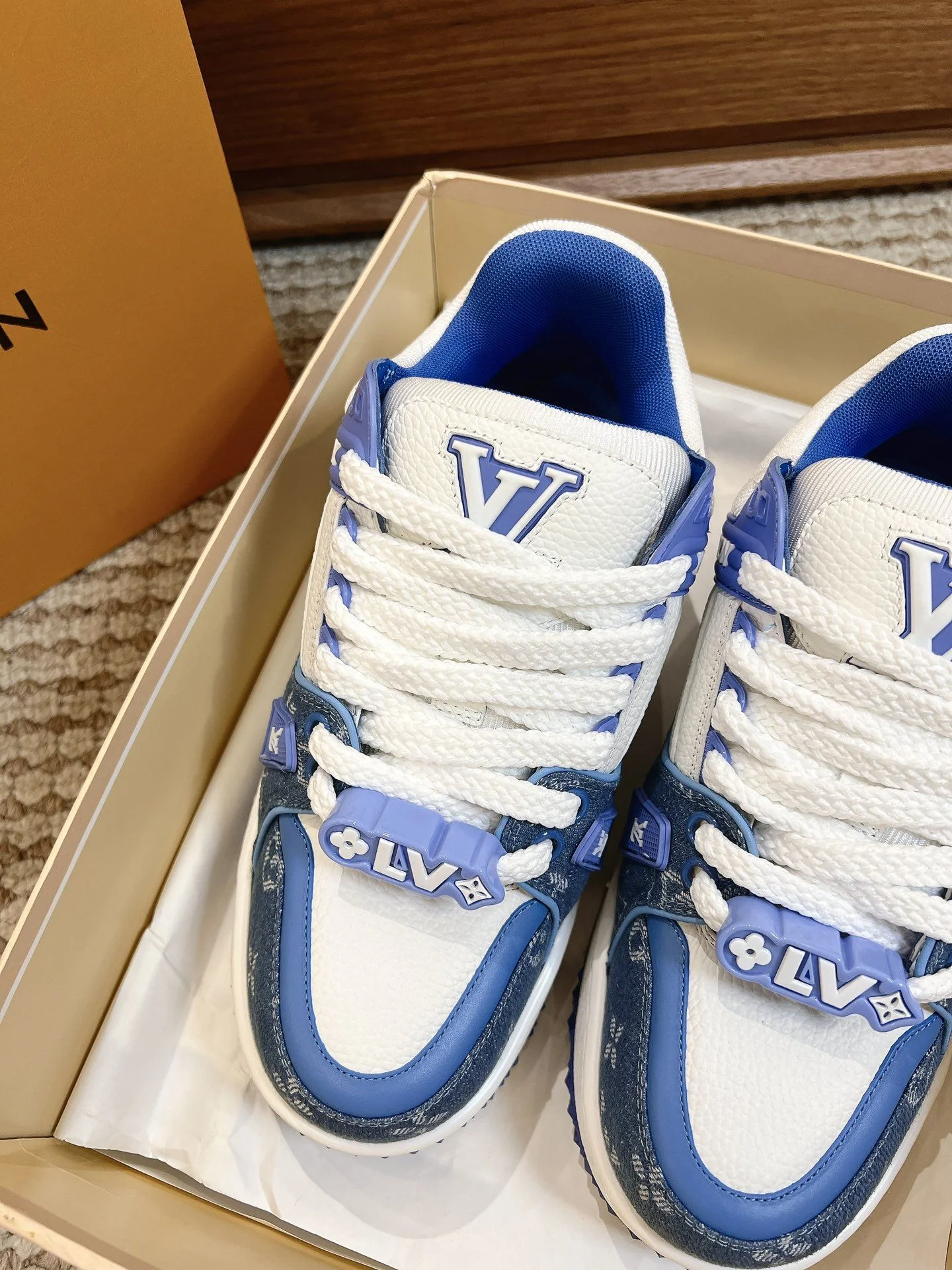 Louis Vuitton Trainer Sneaker UrbanStyle 31393