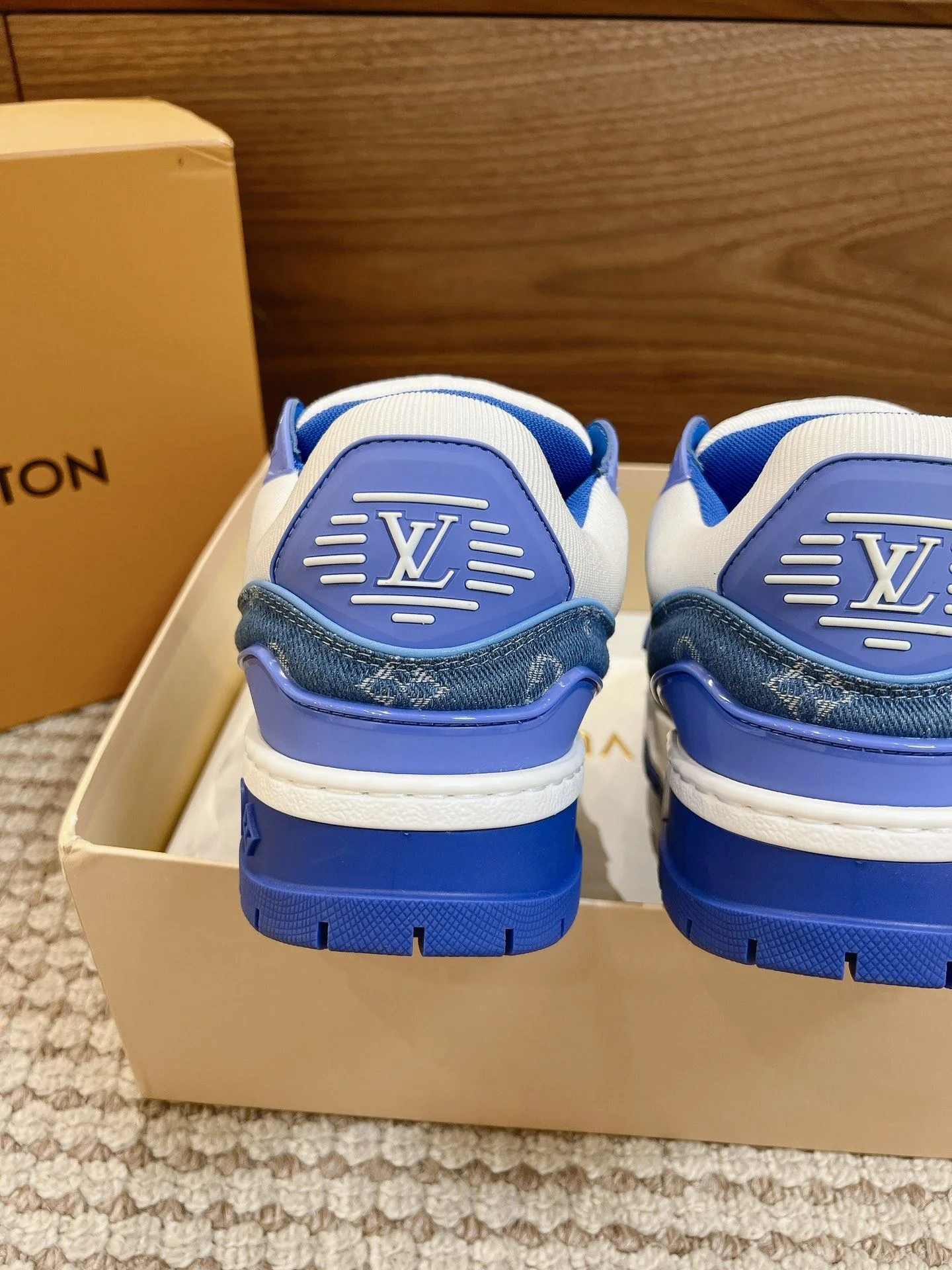 Louis Vuitton Trainer Sneaker UrbanStyle 31393