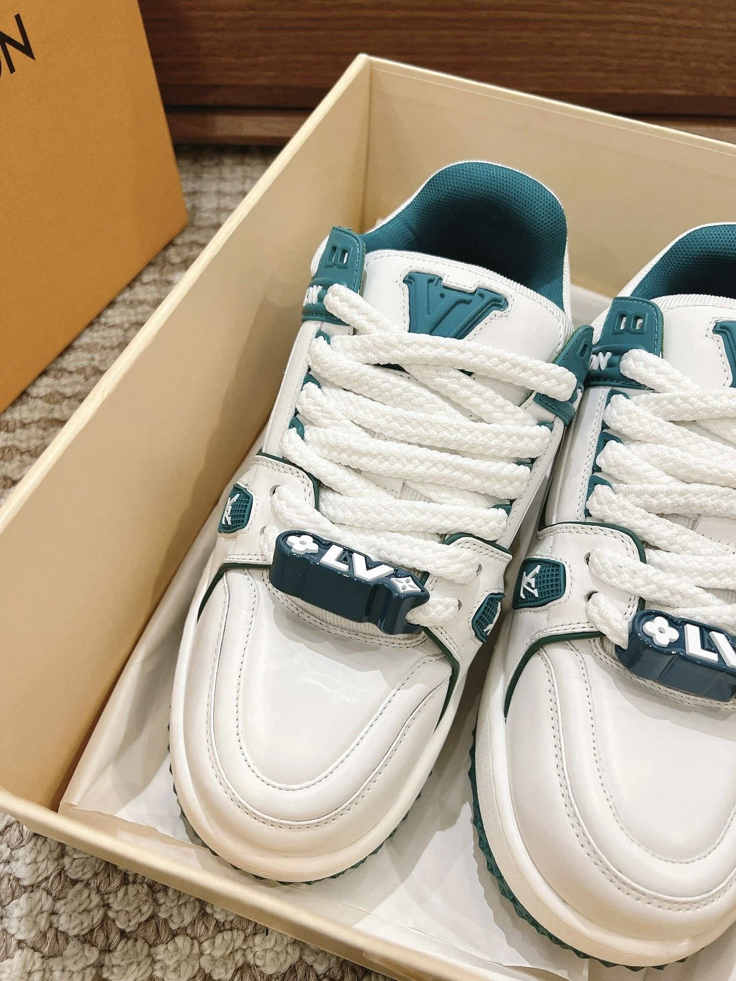 Louis Vuitton Trainer Sneaker BestValue 31377