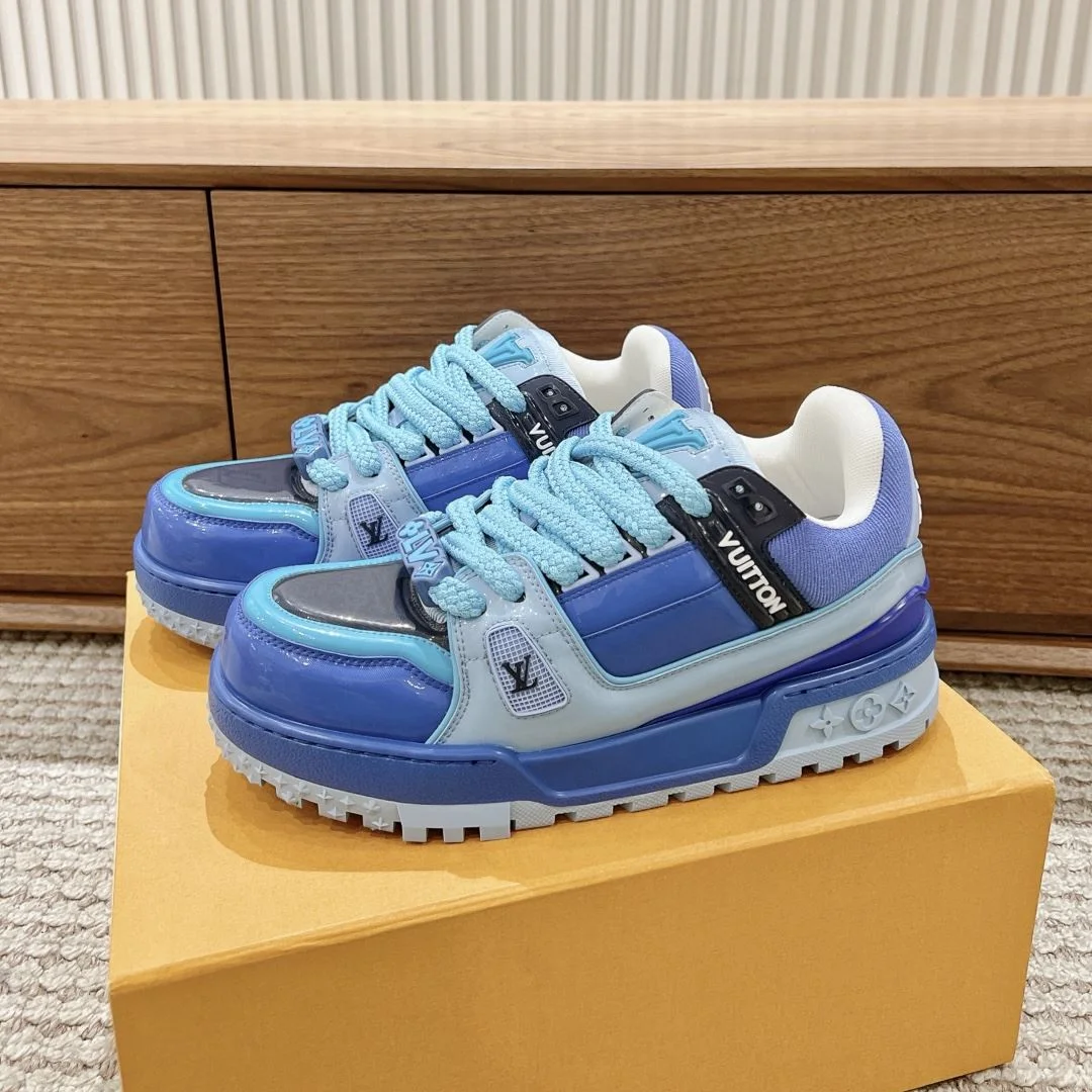 AllSeason Louis Vuitton Trainer Sneaker 31378