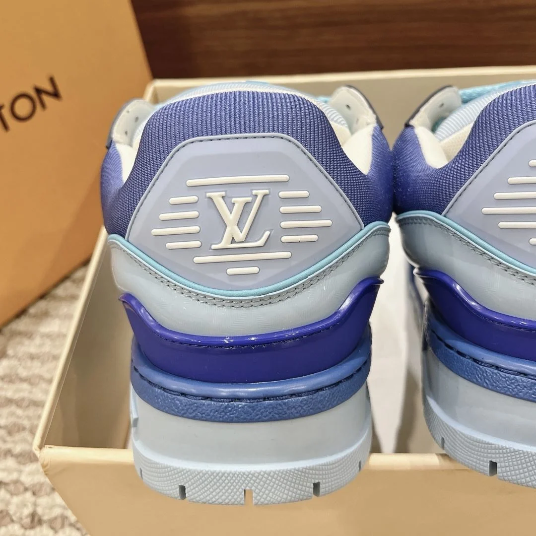 AllSeason Louis Vuitton Trainer Sneaker 31378