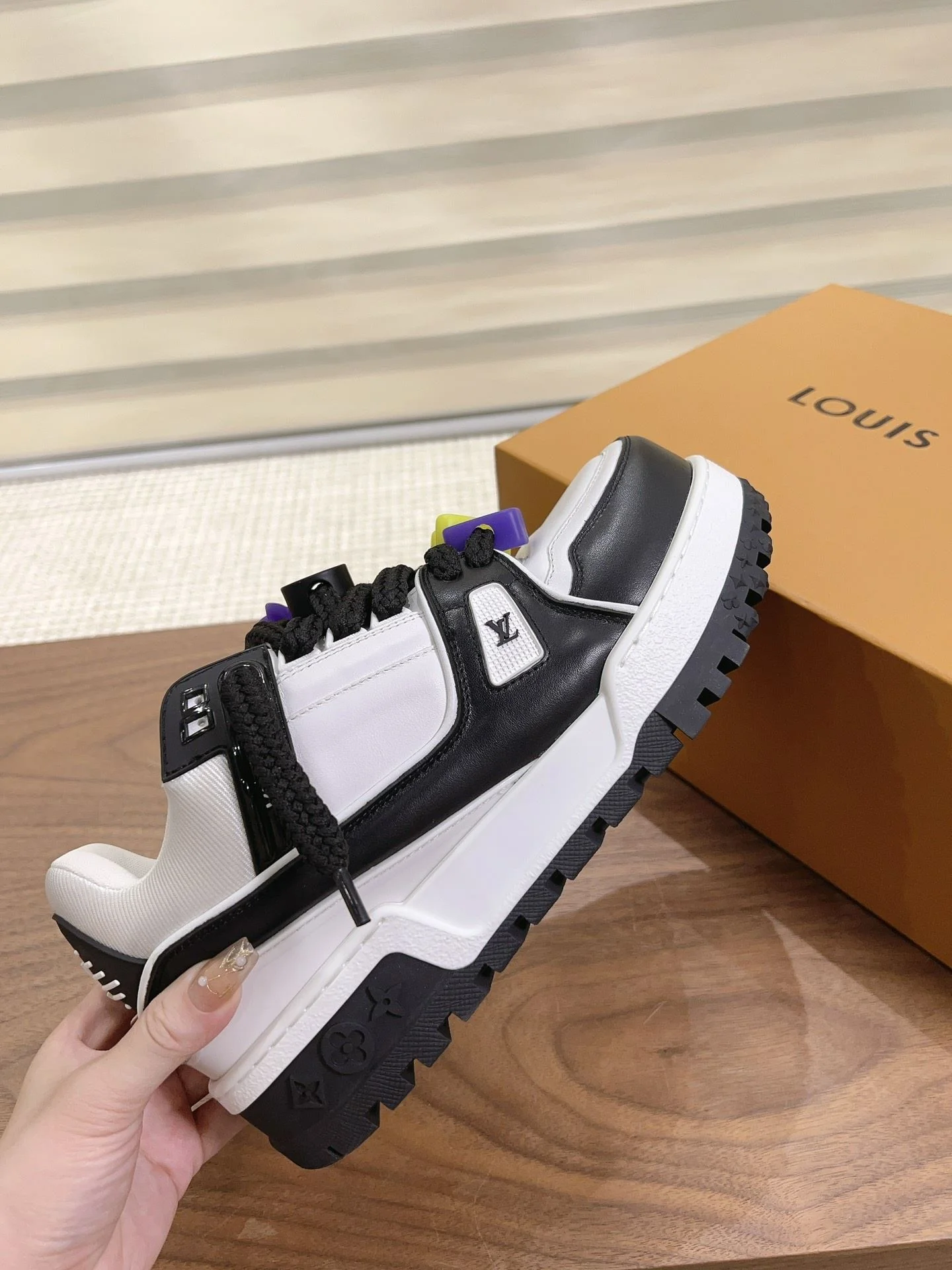 EasyCare Louis Vuitton Trainer Sneaker 31380
