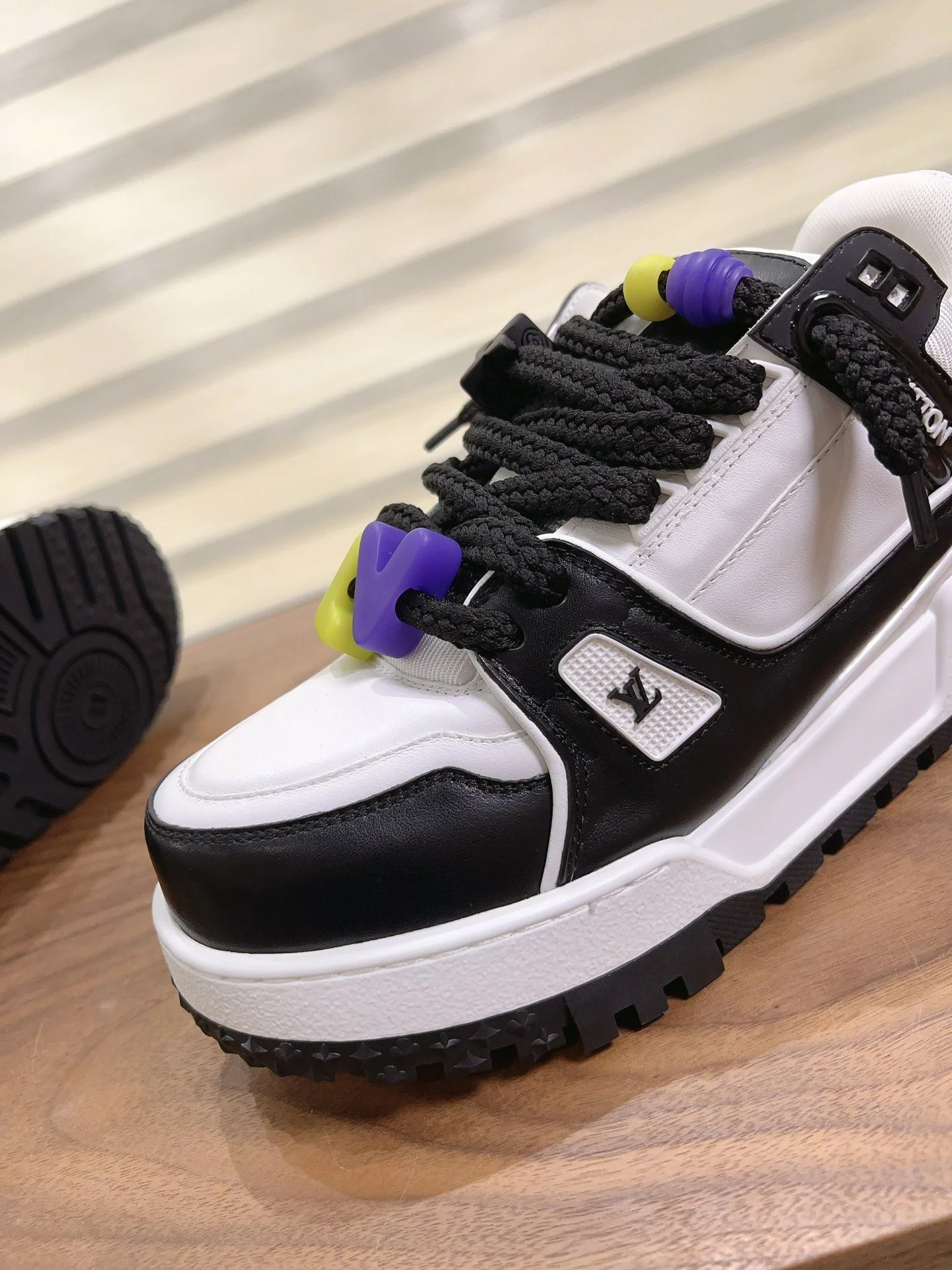 EasyCare Louis Vuitton Trainer Sneaker 31380