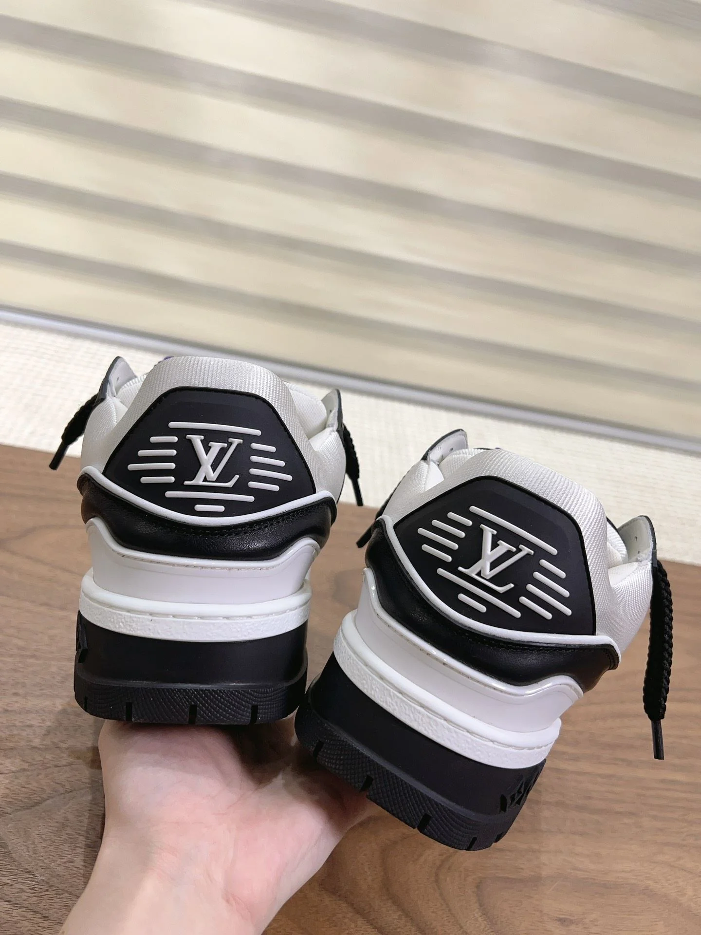 EasyCare Louis Vuitton Trainer Sneaker 31380