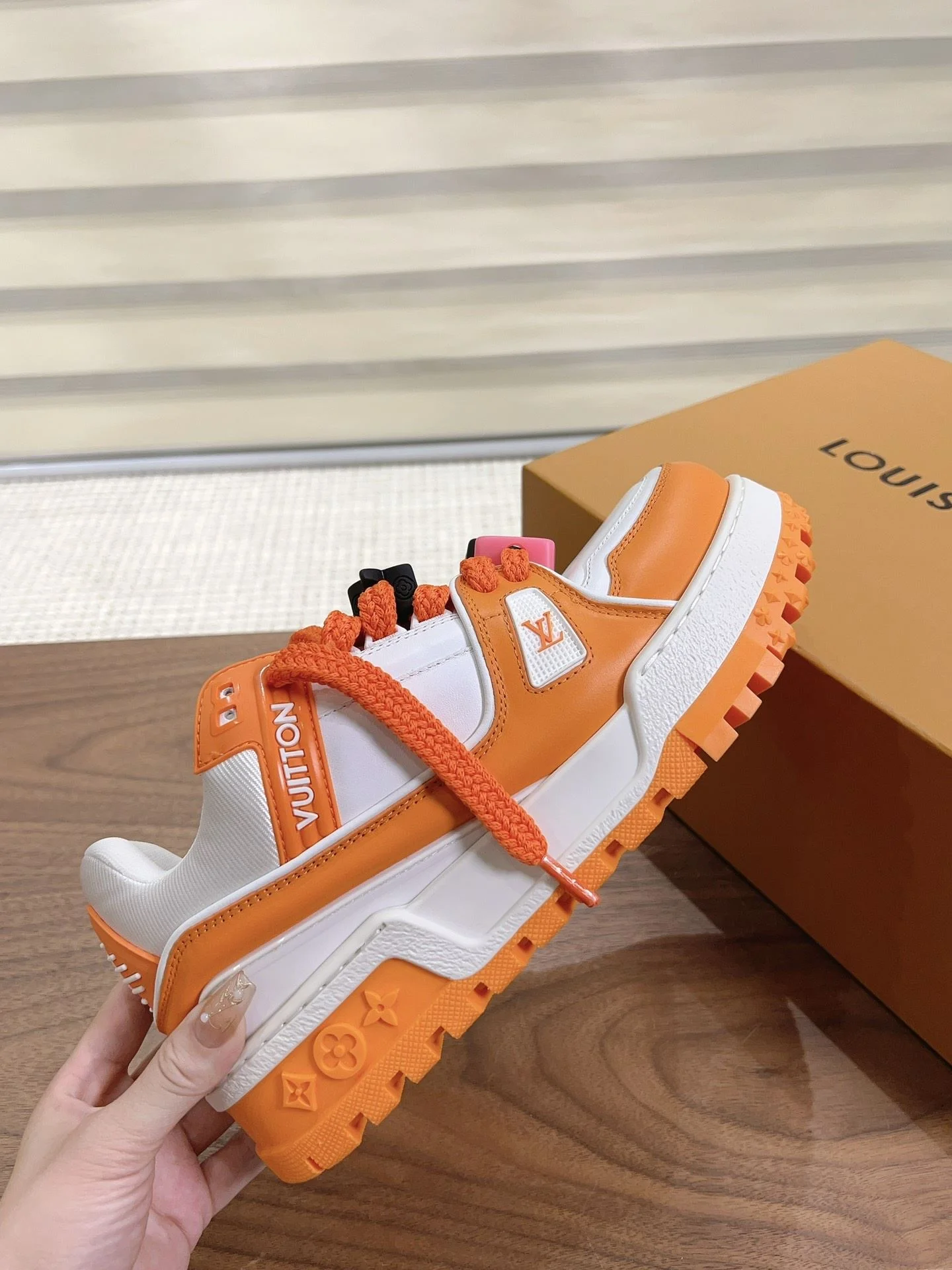 Attractive Louis Vuitton Trainer Sneaker 31368