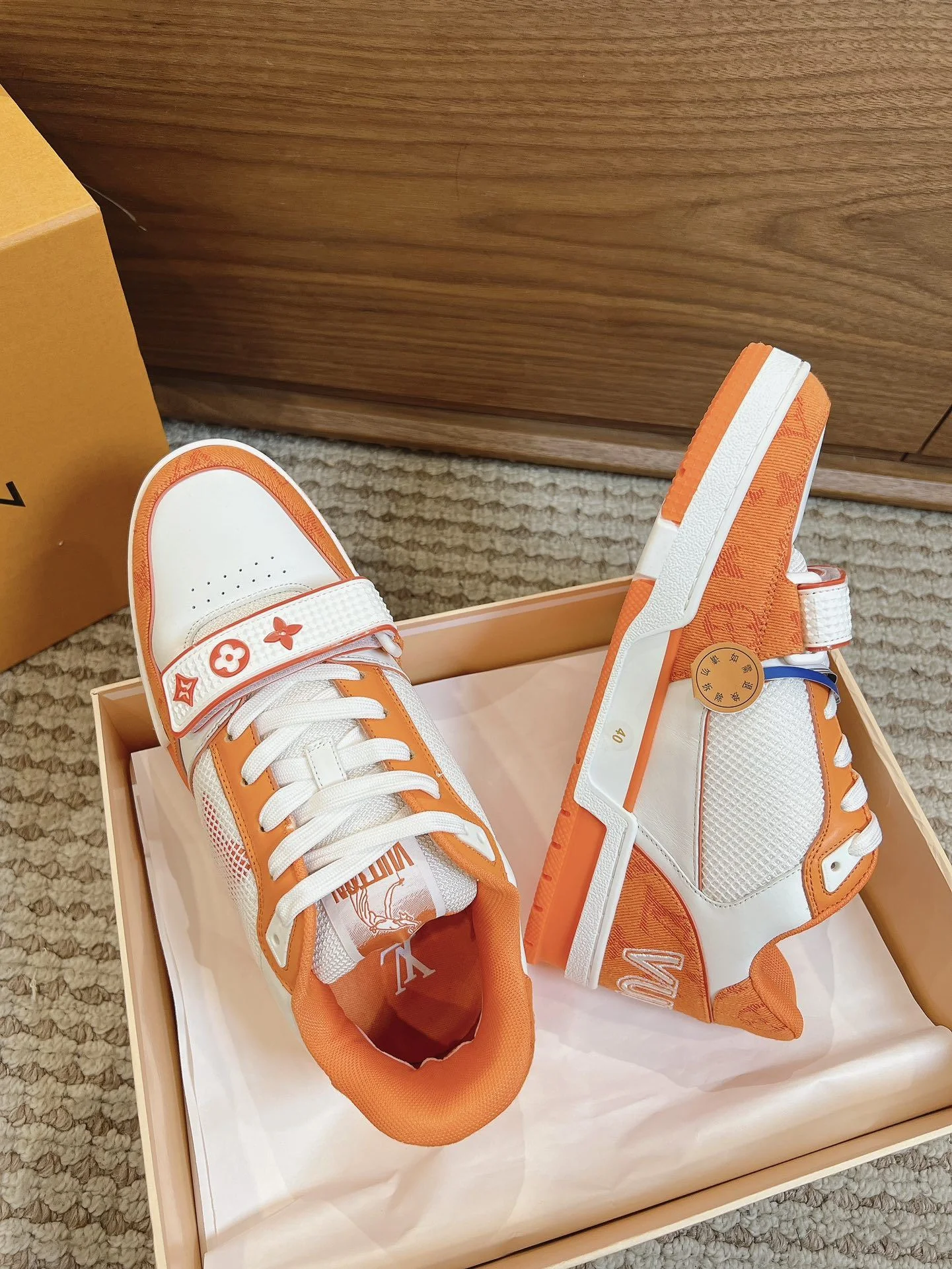 Lightweight Louis Vuitton Trainer Sneaker 31375