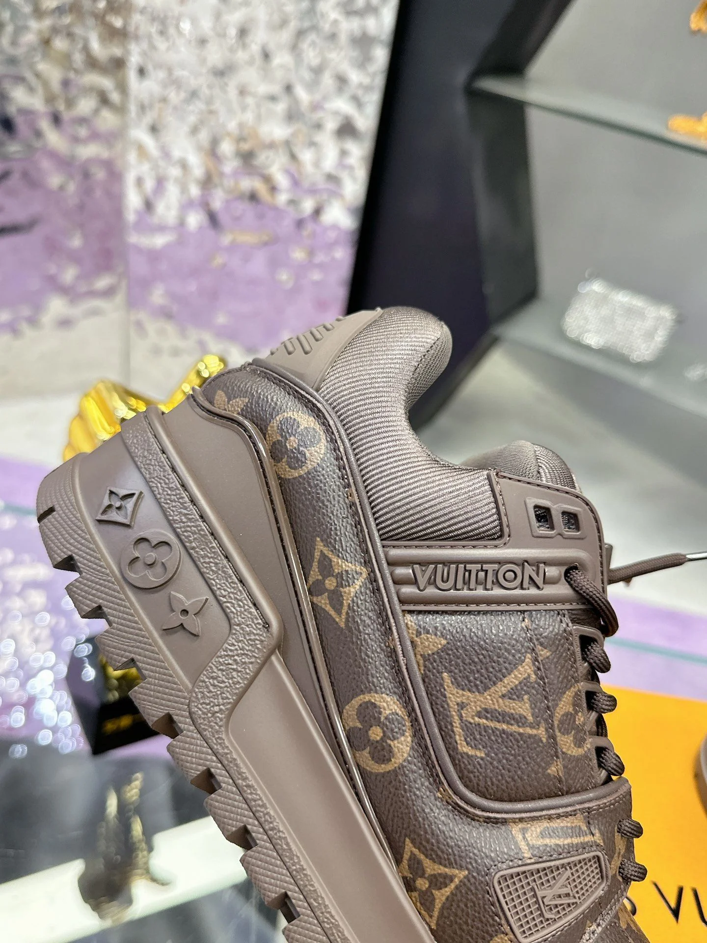 Durable Louis Vuitton Trainer Sneaker 31379