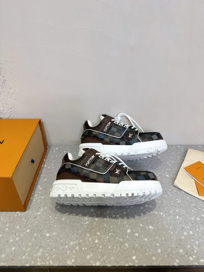 WaterResistant Louis Vuitton Trainer Sneaker 31367