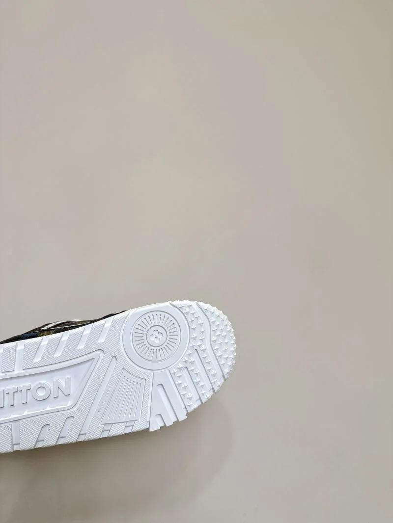 WaterResistant Louis Vuitton Trainer Sneaker 31367