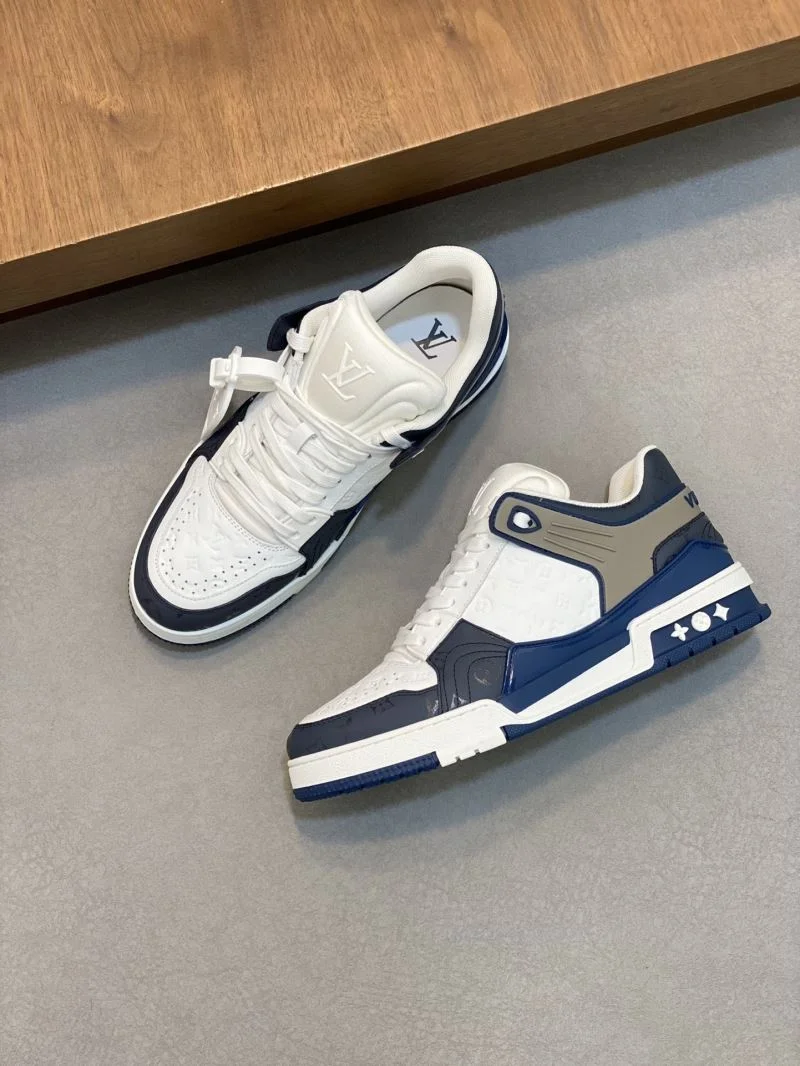 Effortless Louis Vuitton Trainer Sneaker 32162
