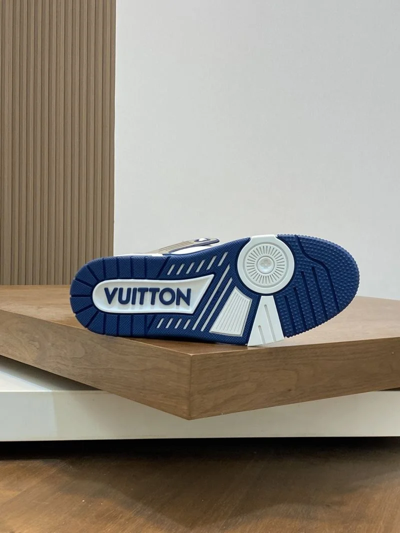 Effortless Louis Vuitton Trainer Sneaker 32162