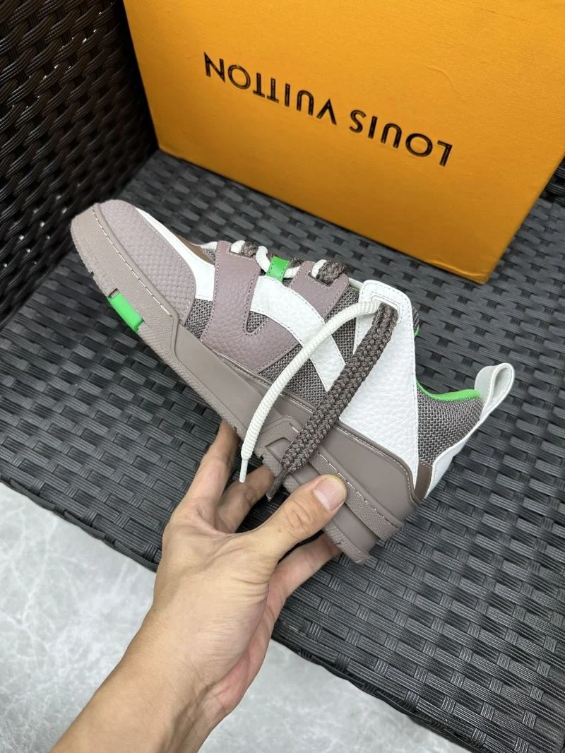 Louis Vuitton Trainer Sneaker Snug 32149