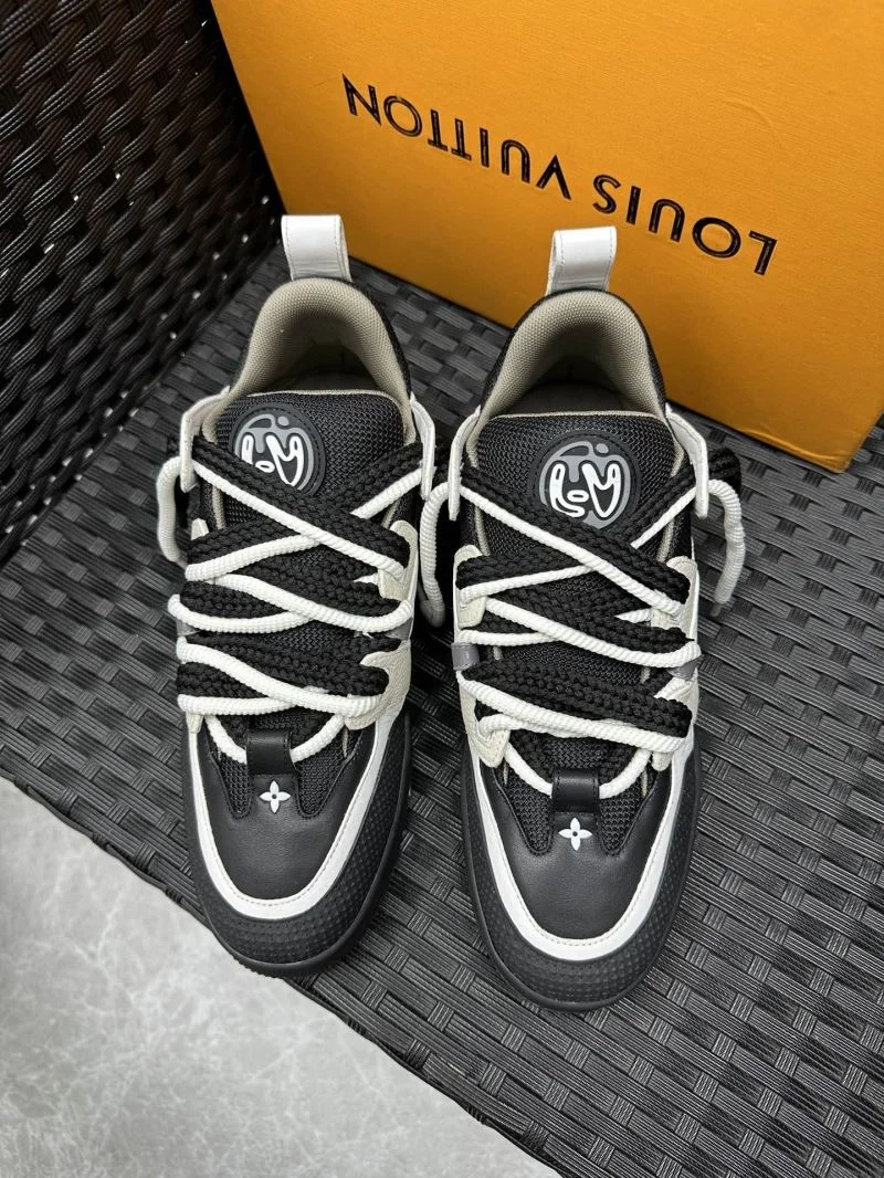 Neat Louis Vuitton Trainer Sneaker 32139