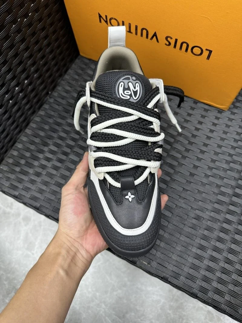 Neat Louis Vuitton Trainer Sneaker 32139