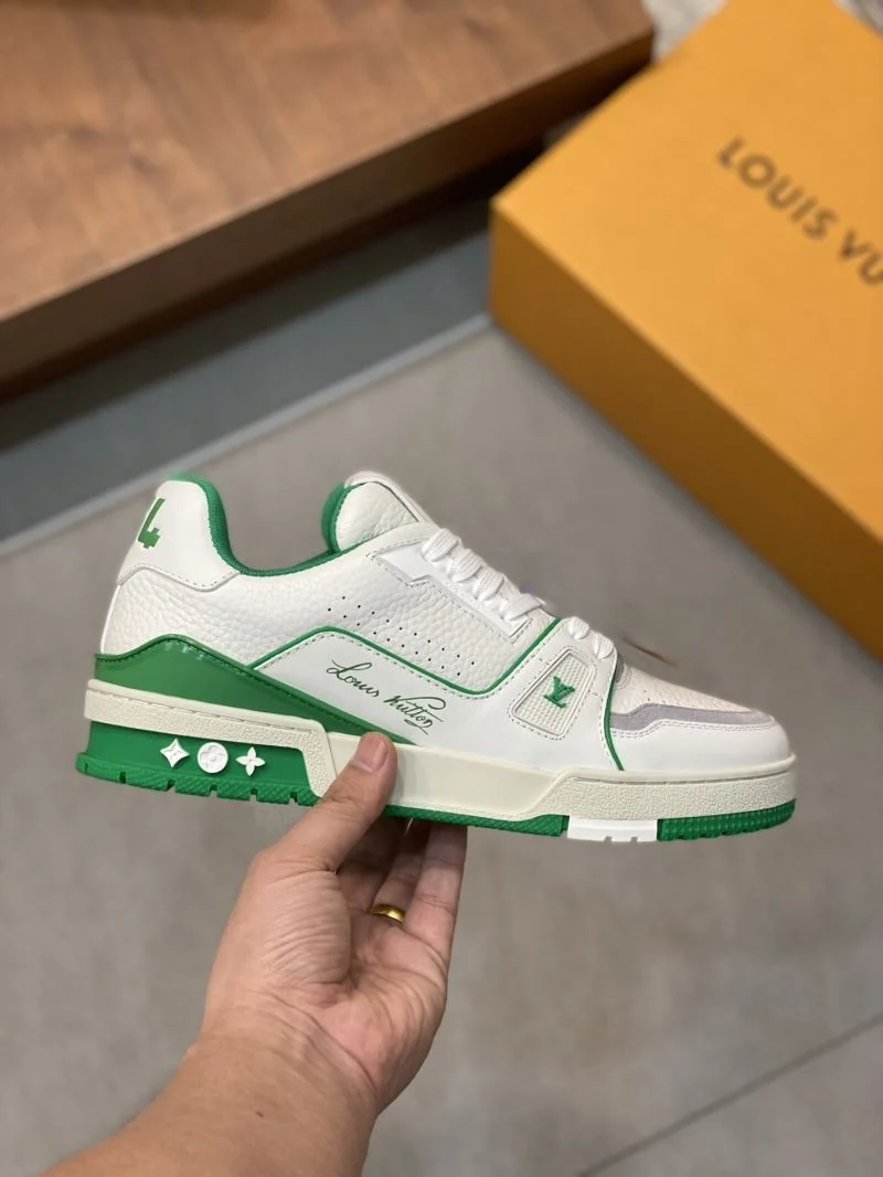 Louis Vuitton Trainer Sneaker Neat 32154