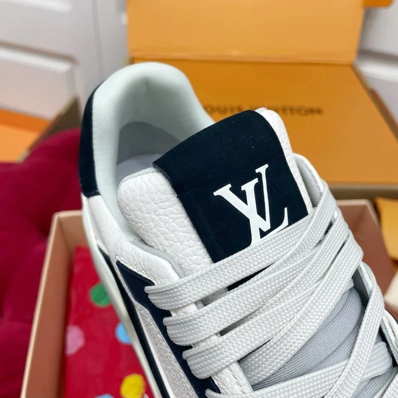 UrbanChic Louis Vuitton Trainer Sneaker 32140