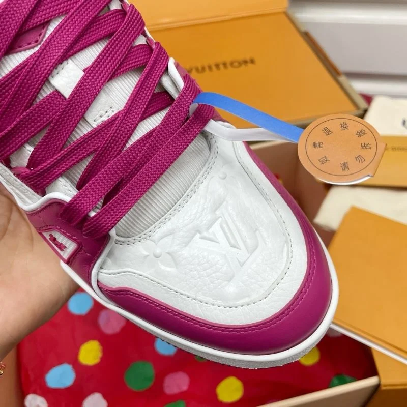 Versatile Louis Vuitton Trainer Sneaker 32165
