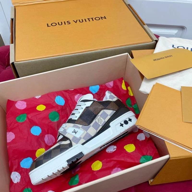 Louis Vuitton Trainer Sneaker Soft 32156