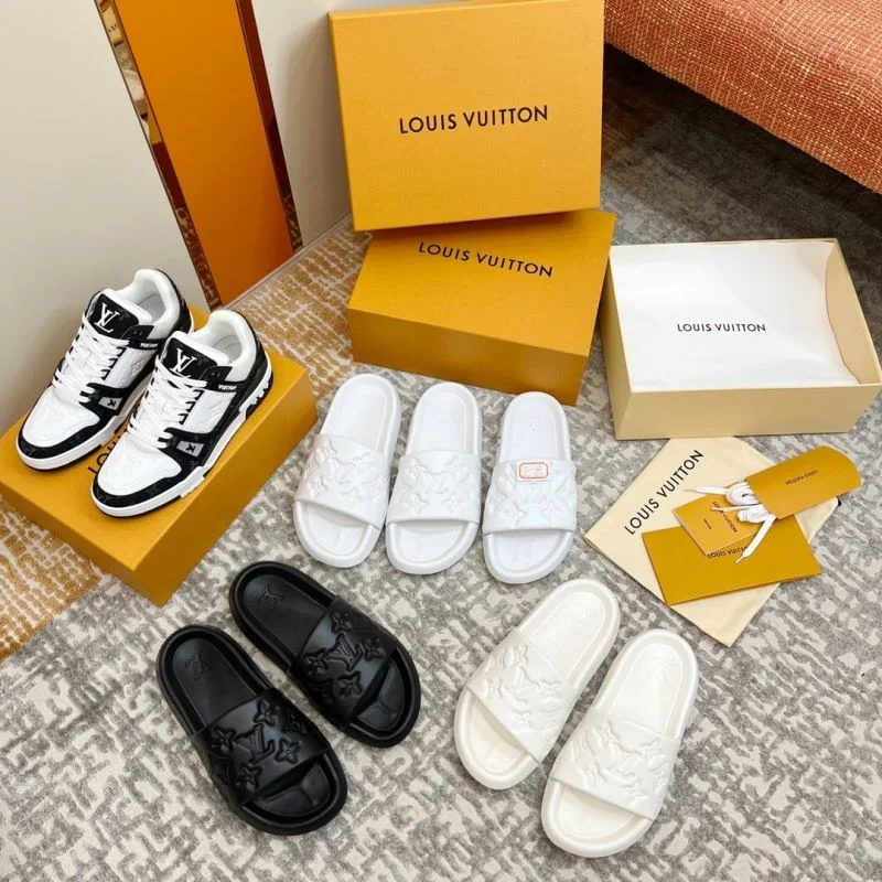 Louis Vuitton Trainer Sneaker Premium 32144