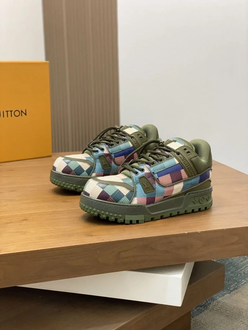 Vibrant Louis Vuitton Trainer Sneaker 32133