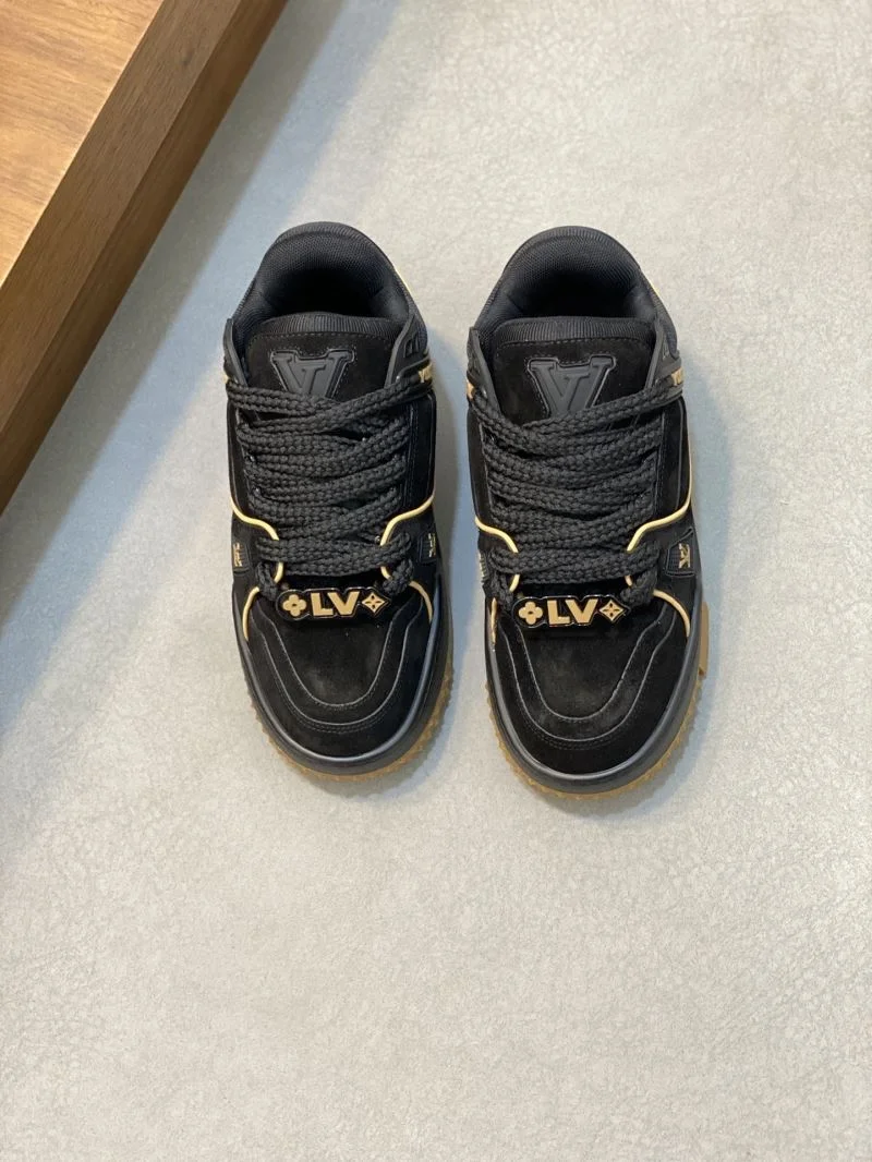 Louis Vuitton Trainer Sneaker EasyCare 32131