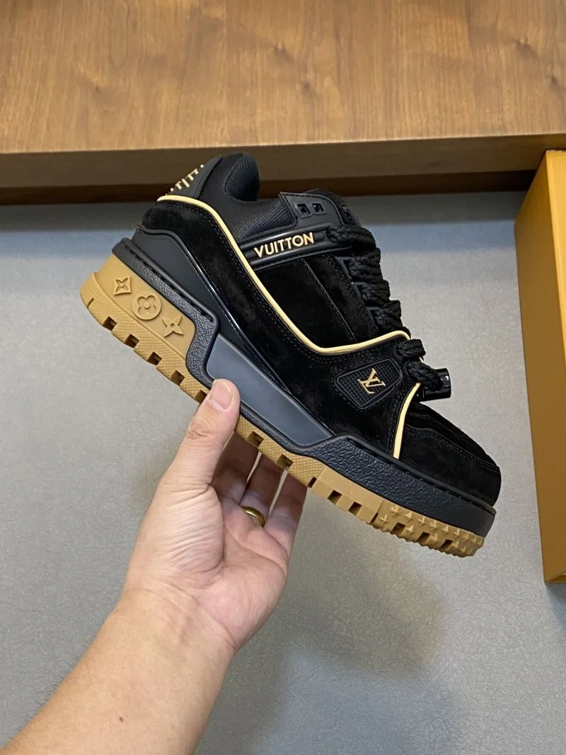 Louis Vuitton Trainer Sneaker EasyCare 32131
