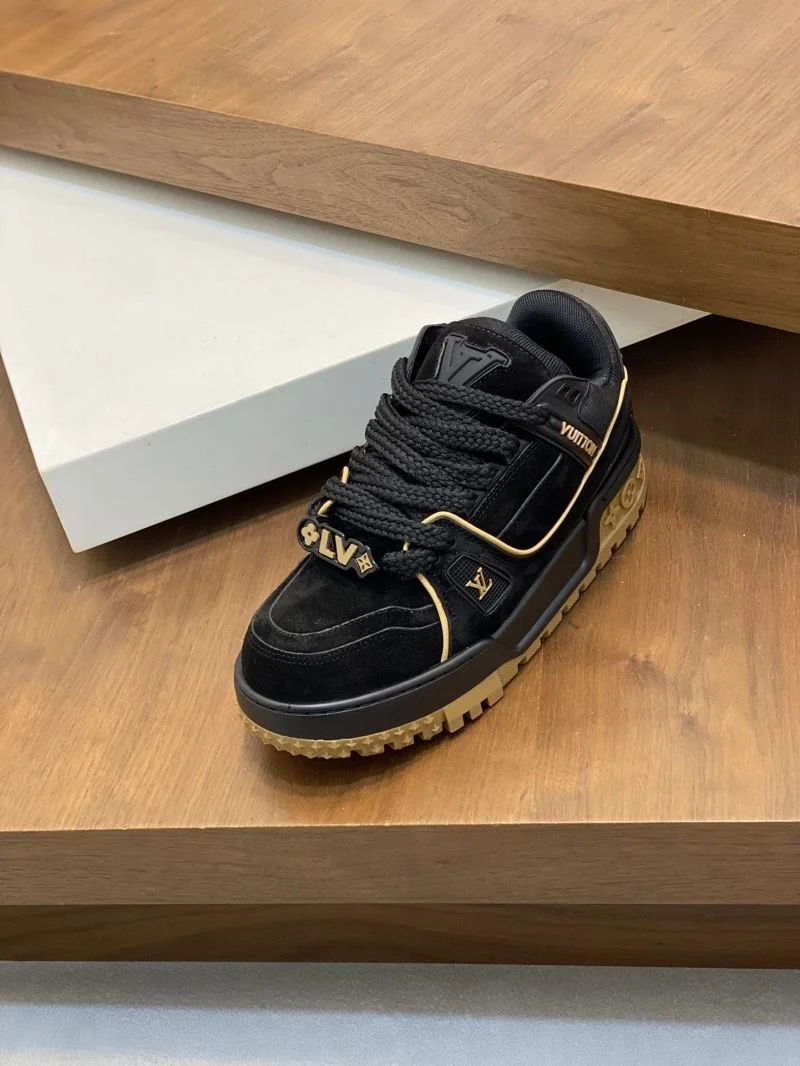 Louis Vuitton Trainer Sneaker EasyCare 32131