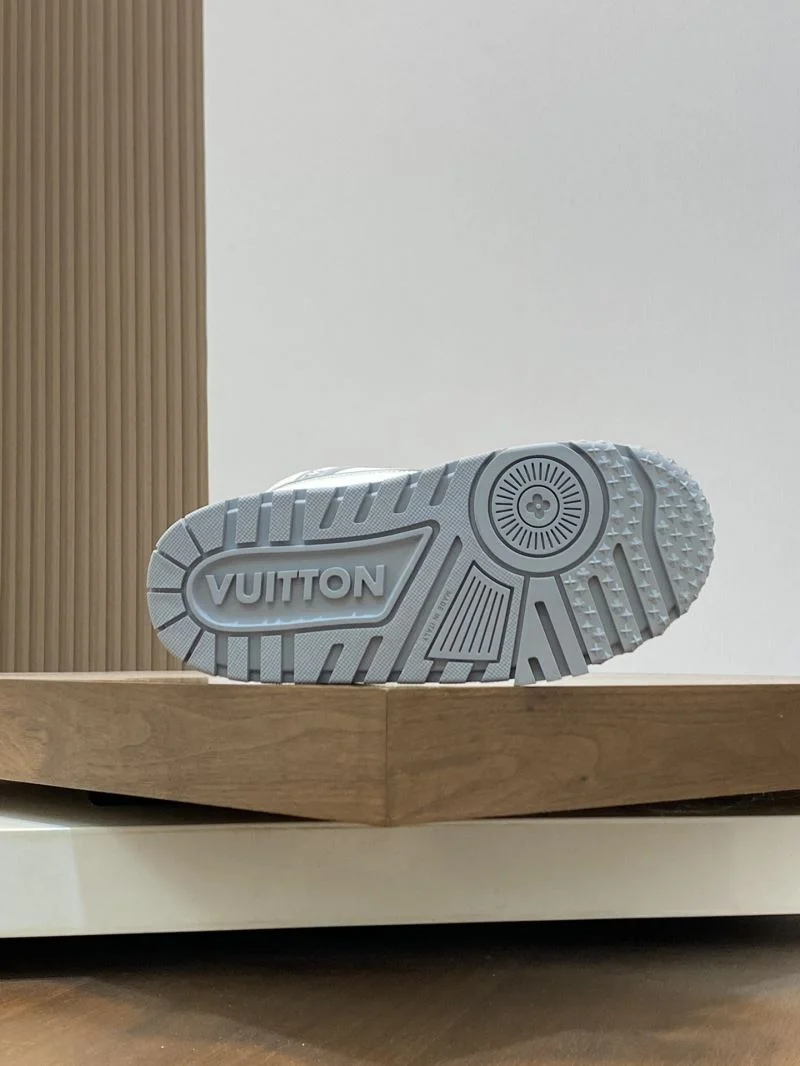 Louis Vuitton Trainer Sneaker Unisex 32134