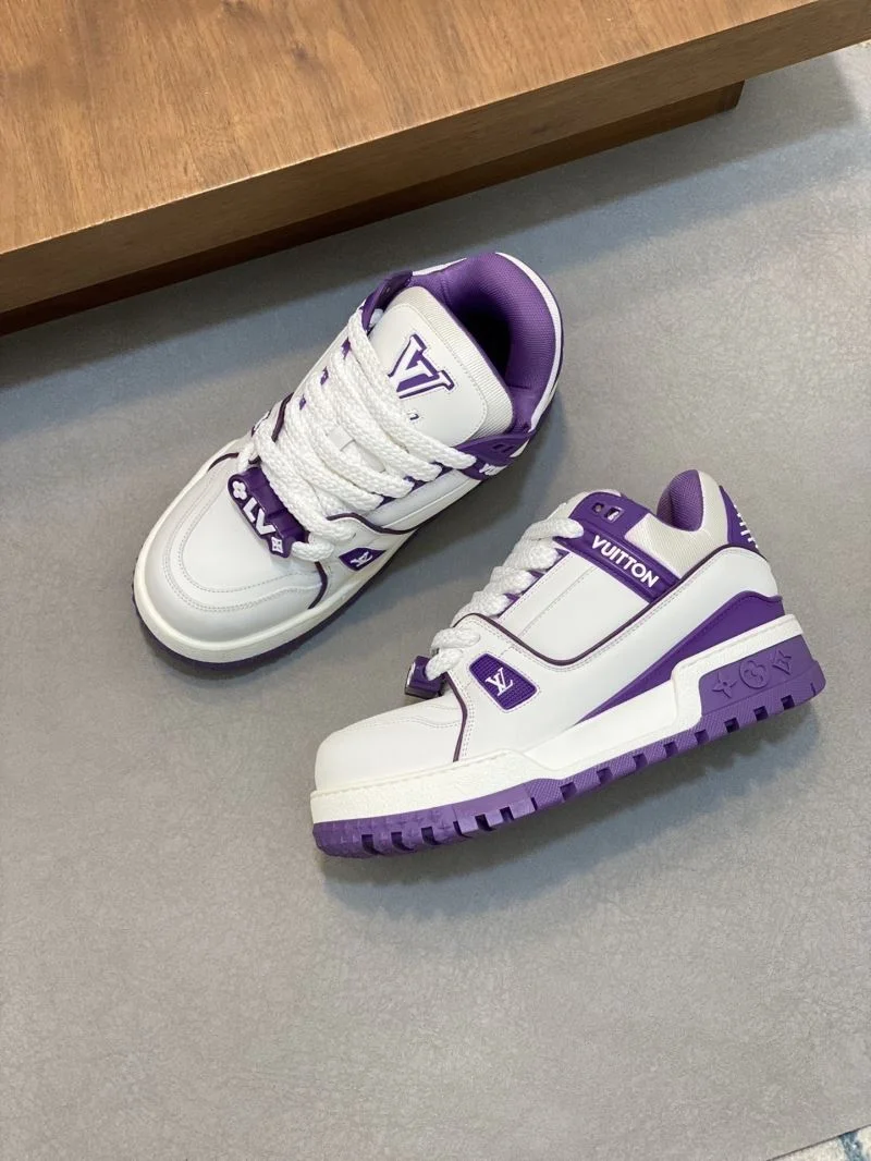 Louis Vuitton Trainer Sneaker Versatile 32130