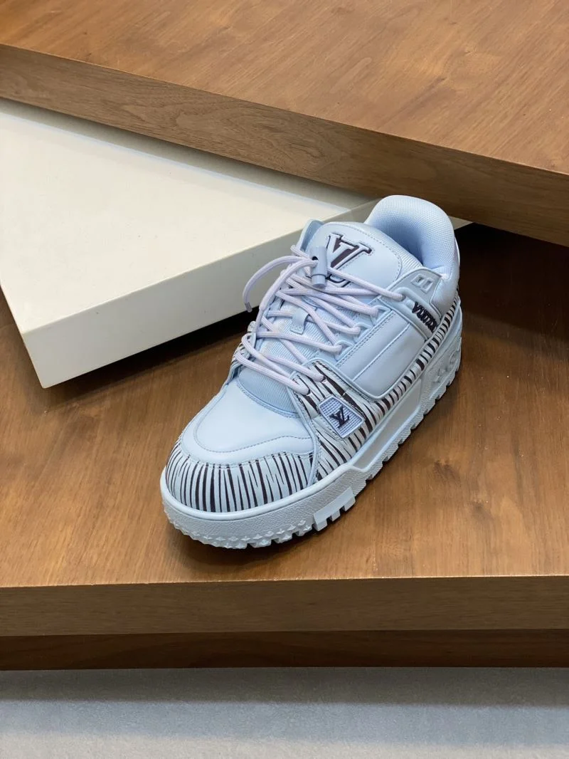 Louis Vuitton Trainer Sneaker Breathable 32128