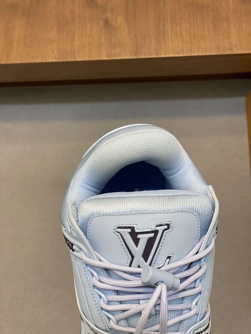 Louis Vuitton Trainer Sneaker Breathable 32128