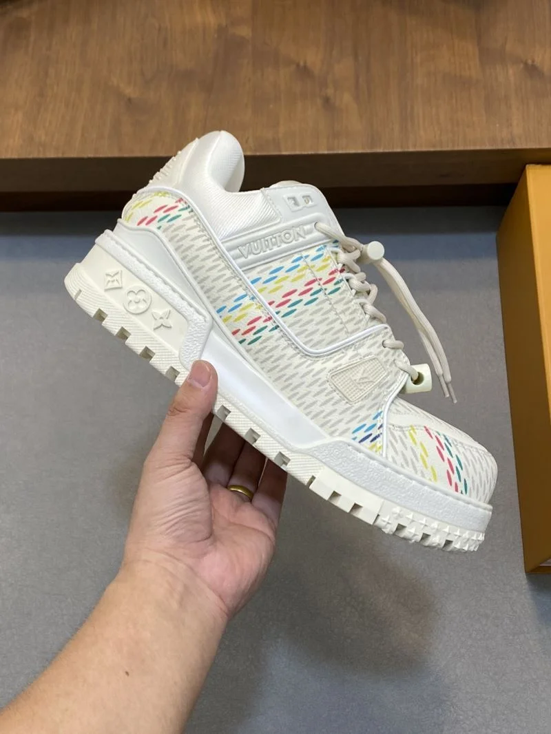 Louis Vuitton Trainer Sneaker Lightweight 32117