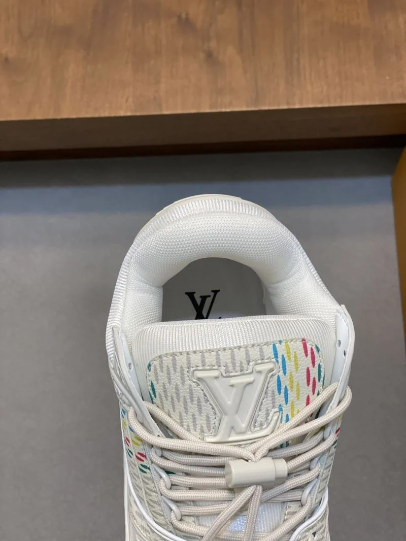Louis Vuitton Trainer Sneaker Lightweight 32117