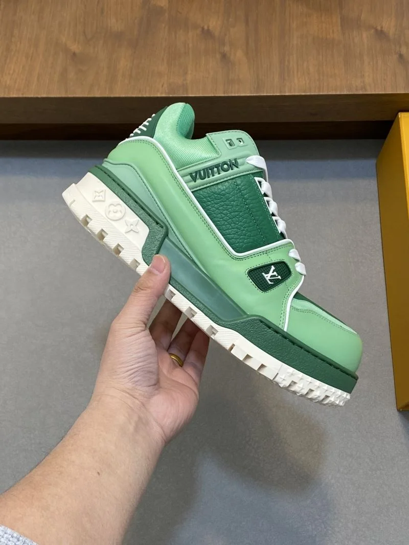 Louis Vuitton Trainer Sneaker WaterResistant 32102